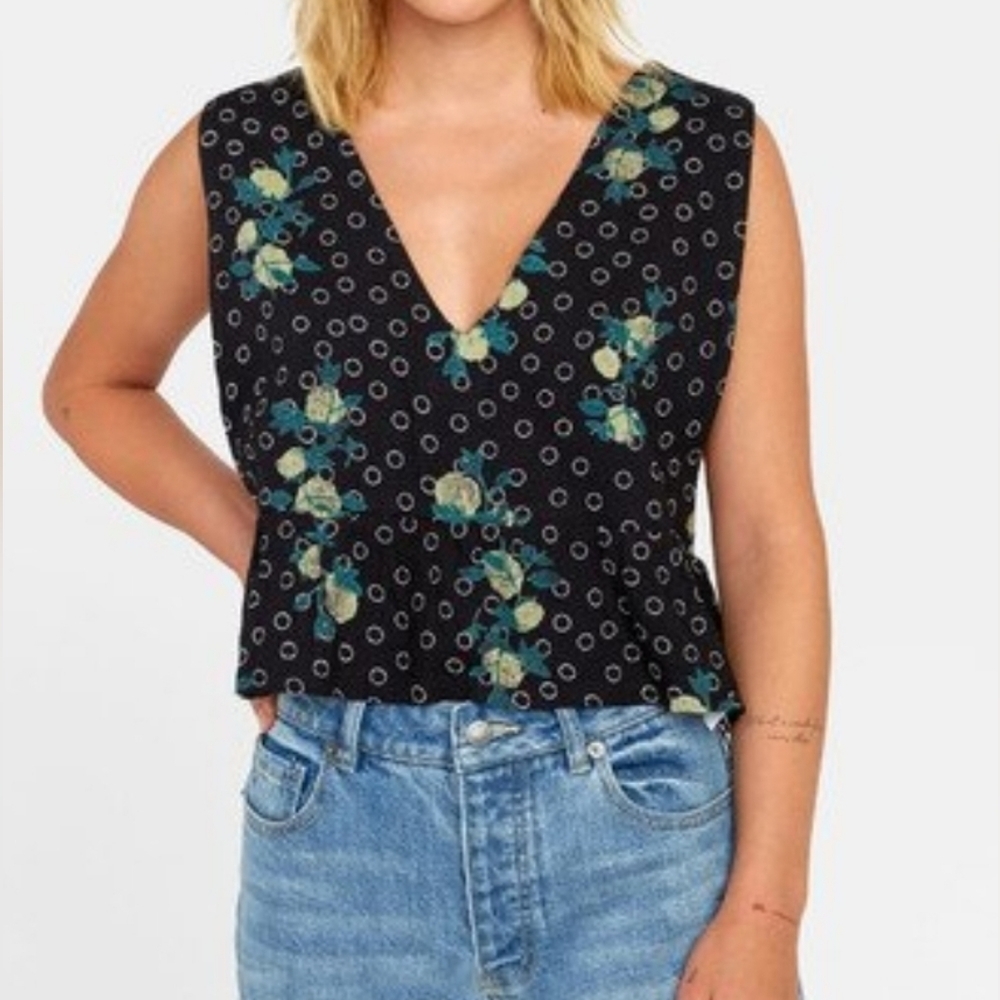 RVCA Floral Cropped Top